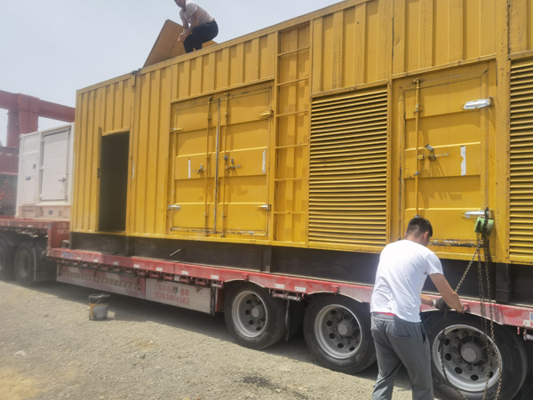 莎车除了负载情况和发动机维护,还有哪些因素会影响 200kw 柴油发电机的油耗?